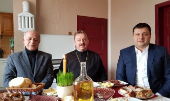 Smolović na Božić u goste kod prote Pejića: Da živimo u međusobnom miru i slozi kako i dolikuje Bijelom Polju