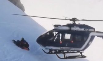 Nevjerovatna akcija spasavanja u francuskim Alpima: Pilot pokazao vrhunske vještine (VIDEO)