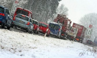 Nevrijeme u Evropi, stradalo 13 osoba (FOTO)