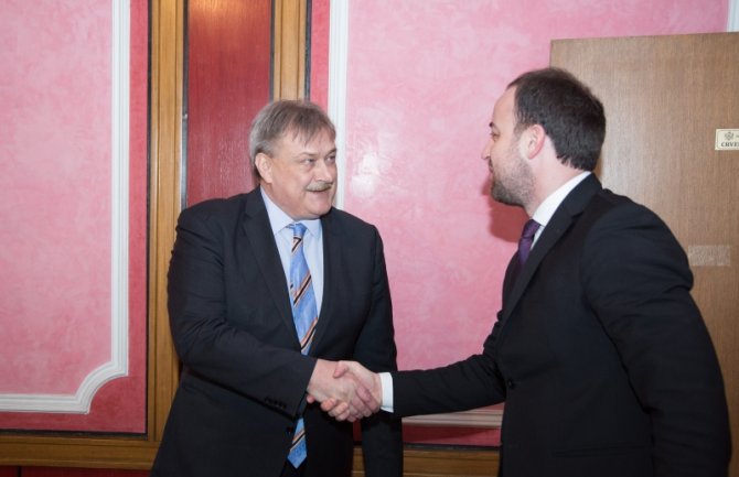 Crna Gora će nesumnjivo biti prva naredna članica Evropske unije