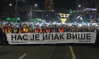 Beograd: Sa protestne šetnje za Ivanovića zatraženo da se nađu ubice i nalogodavci