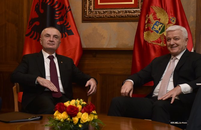  Ozbiljna ekonomska perspektiva CG i Albanije