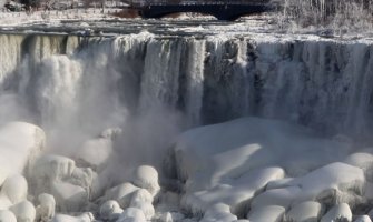 Zaledili se Nijagarini vodopadi (FOTO) (VIDEO)