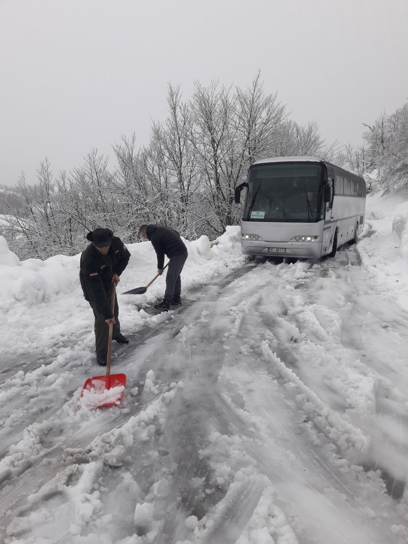 SluzbeNPLovcenpomazuucesnicimausaobracaju2212019