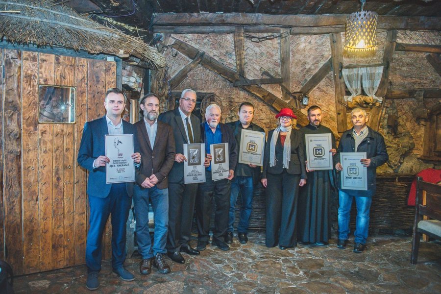 2019012323455787841003215Web