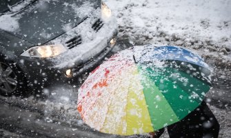 Kišovito, na sjeveru snijeg, jak vjetar