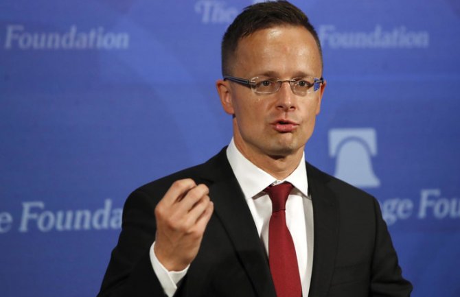 Sijarto: Ne čekati 6 godina na proširenje EU, CG i Srbija mogu biti članice mnogo brže