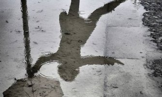 Oblačno, kiša na jugu i u centralnim predjelima, na sjeveru suvo