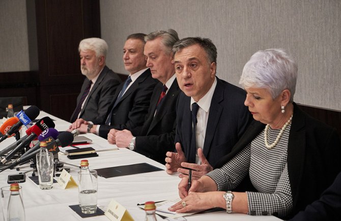 Bivši predsjednici i premijeri država regiona osnovali Podgorički klub(FOTO)