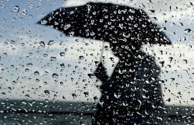 Kiša, na sjeveru snijeg, prestanak padavina poslijepodne