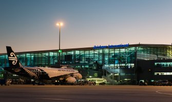 Evakuisan aerodrom u Brizbejnu, muškarac tvrdi da nosi bombu (VIDEO)