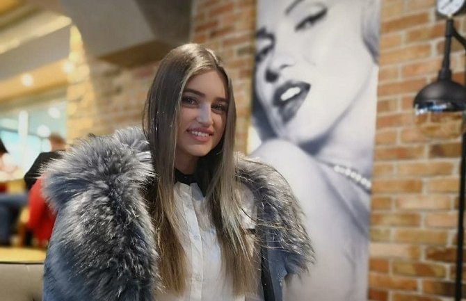 18-godišnja Bjelopoljka predstavlja Crnu Goru na takmičenju Miss Glam World u Indiji