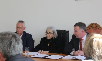 Misija OEBS-a u Crnoj Gori donirala DIK-u servere i softver za obradu izbornih podataka