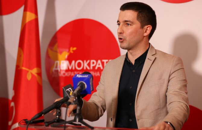 Bečić: Došli smo do toga da sam sam od sebe prepisivao