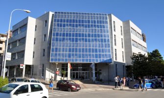 Opštini Tivat ne prijeti blokada, sa računa u Atlas banci se isplaćuju plate zaposlenima