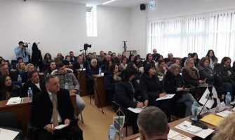 Džudžević: Nastavićemo da tragamo za najboljim načinom implementiranja bosanskog jezika u obrazovni sistem CG