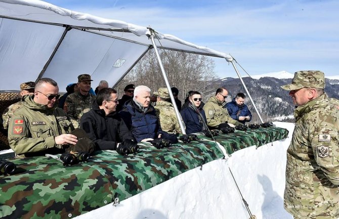 Marković: Ponosan sam da CG ima ovakvu vojsku, policiju i službe zaštite sposobne da odgovore najvećim izazovima
