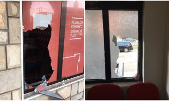 Tuzi: Demolirane prostorije SD-a 