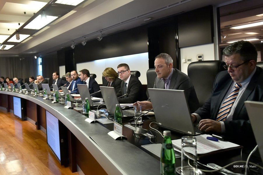 c8881c6d064c19cf836862f10b9845057cc3658b7594e1a0ee09029a2dc1cabd