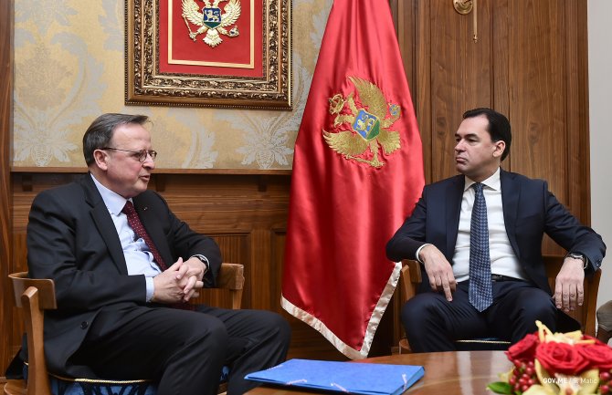 CG iskreno posvećena poštovanju visokih standarda zaštite ljudskih prava i sloboda