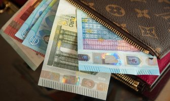 Predlog Zakona o sprečavanju pranja novca i finansiranja terorizma: Podatke o novčanim tokovima i porezu, čuvaće deset godina