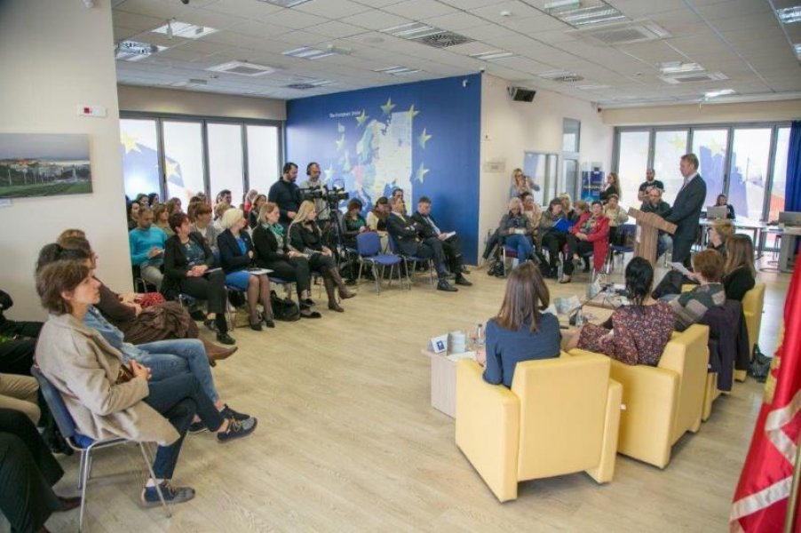 JavnadebataEUinfocentar