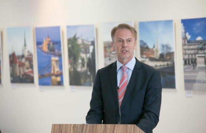 Samohrane majke imaju najveći problem, osnovati Alimentacioni fond