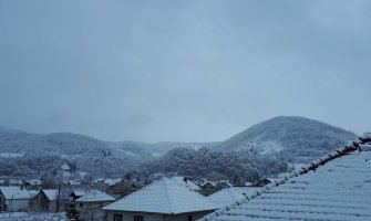 Zabijelio sjever, danas razvedravanje na jugu, na sjeveru snijeg i mećava