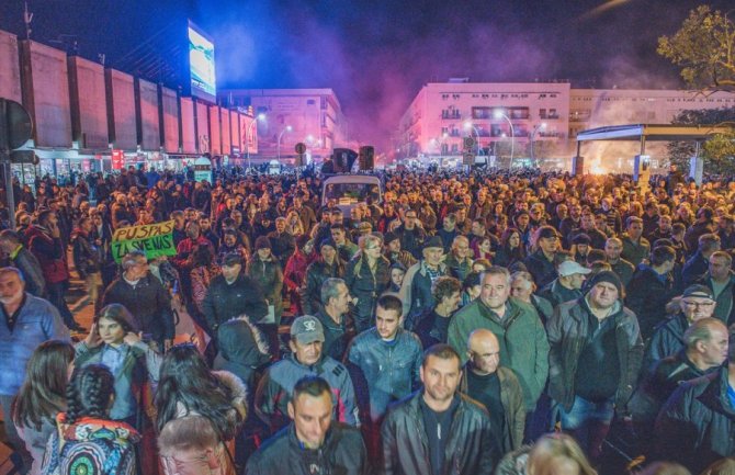 Novi protest u subotu, nema sastanka na Trgu nezavisnosti
