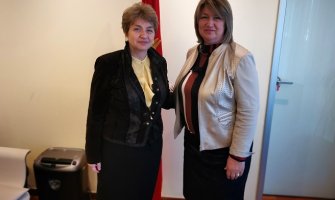 Raditi na uvođenju avio linije između Tivta i Sofije