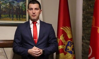 Bečić: Najoštrije osuđujemo teroristički čin u kojem su varvarski ubijeni nevini ljudi