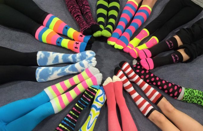 21. marta obujte šarene čarape!