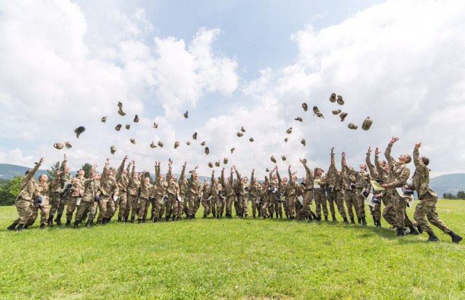 Raspisan javni poziv za četvrti Ljetnji vojni kamp: Mjesta ima za 40 srednjoškolaca