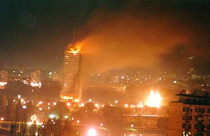 DPS:  Crna Gora nije mogla da spriječi intervenciju na SRJ, ali jeste da spasi sebe