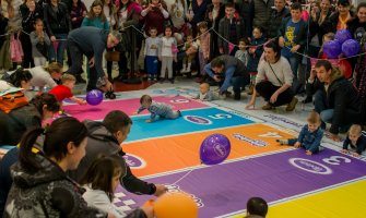 Najpopularnije takičenje za bebe: Danas prijavljivanje za Suncanu puzijadu!