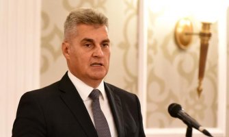 Sjutra sastanak Brajovića i Pape