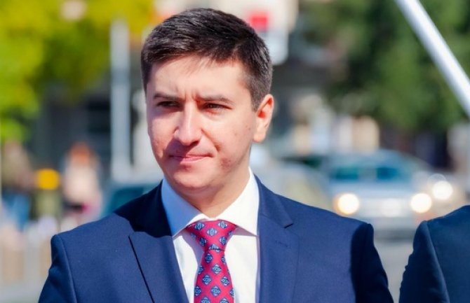 Dajković: Životima braniti lidere DF-a ako ih osude na zatvorske kazne