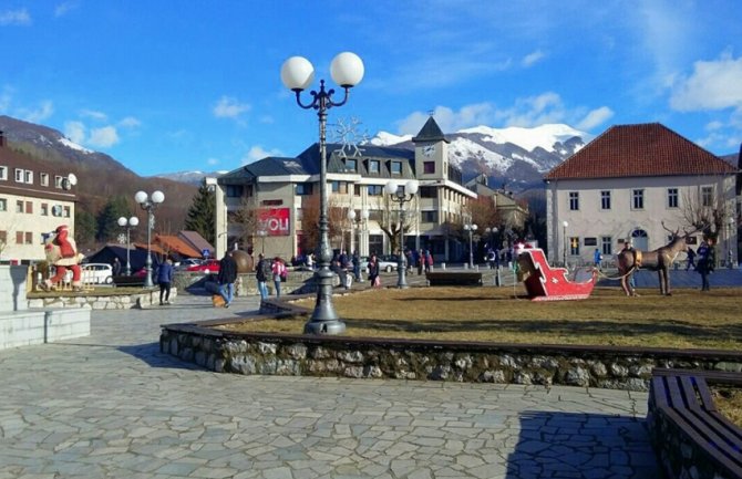 Potpisan ugovor o modernizaciji lokalnih puteva u opštini Kolašin