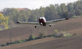 Uslovna kazna za 72-godišnjaka koji je avionom pregazio komšinicu