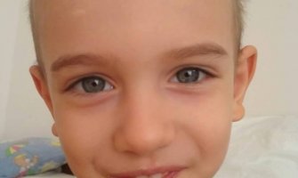 Porodica Vojinović traži pomoć za liječenje sina