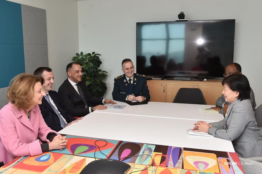 5551078923868556148818933908435933170499584n