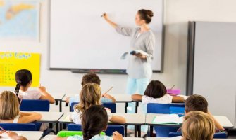 Upis u prvi razred osnovne škole u ponedjeljak