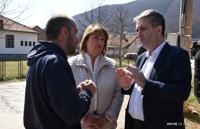 Vučinović i Nuhodžić posjetili u Beranama Igora Tomkića: Tu smo da prenesemo poruku Vlade da je CG Vaša država koja će Vas zaštititi