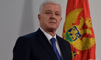 Marković pisao Amfilohiju: Ne može biti svetinja ono što se kletvama želi sačuvati