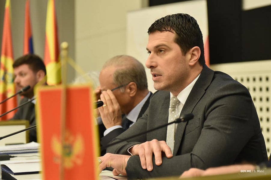 564351805280596243852022733472407292477440n