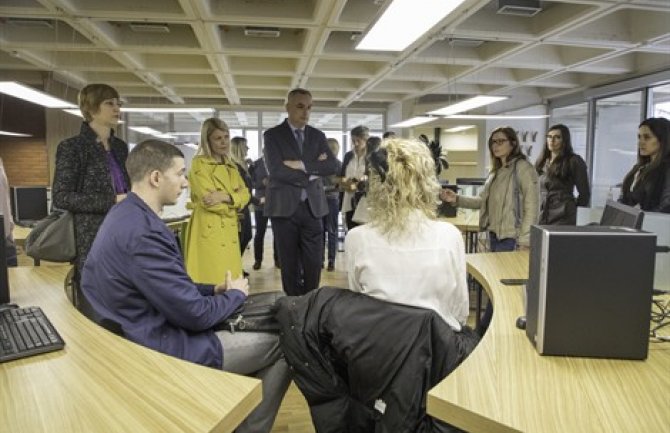 Damjanović otvorila Interaktivni prostor na UCG-u: U budućnosti imati joś više ovakvih prostora