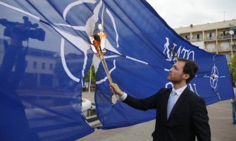 Milačić u policiji zbog paljenja NATO zastave