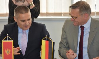 Njemačka policija donirala crnogorskoj vozila vrijedna oko 77.000 eura