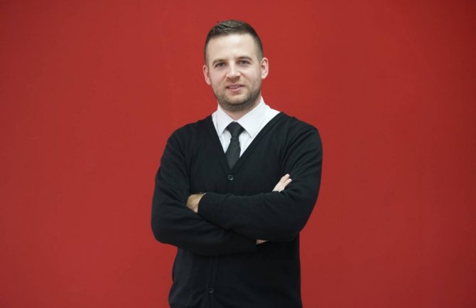 Jevrić: U Crnoj Gori demokratija je i dalje misaona imenica