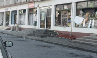 Lopovi raznijeli bankomat, tresle se okolne kuće